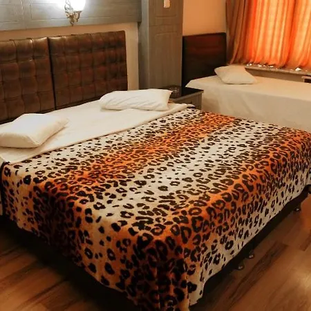 Hotel Mohti Fitness Organizasyon 3*